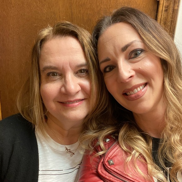 Meet your Posher, Crissy - Picture 5 of 7